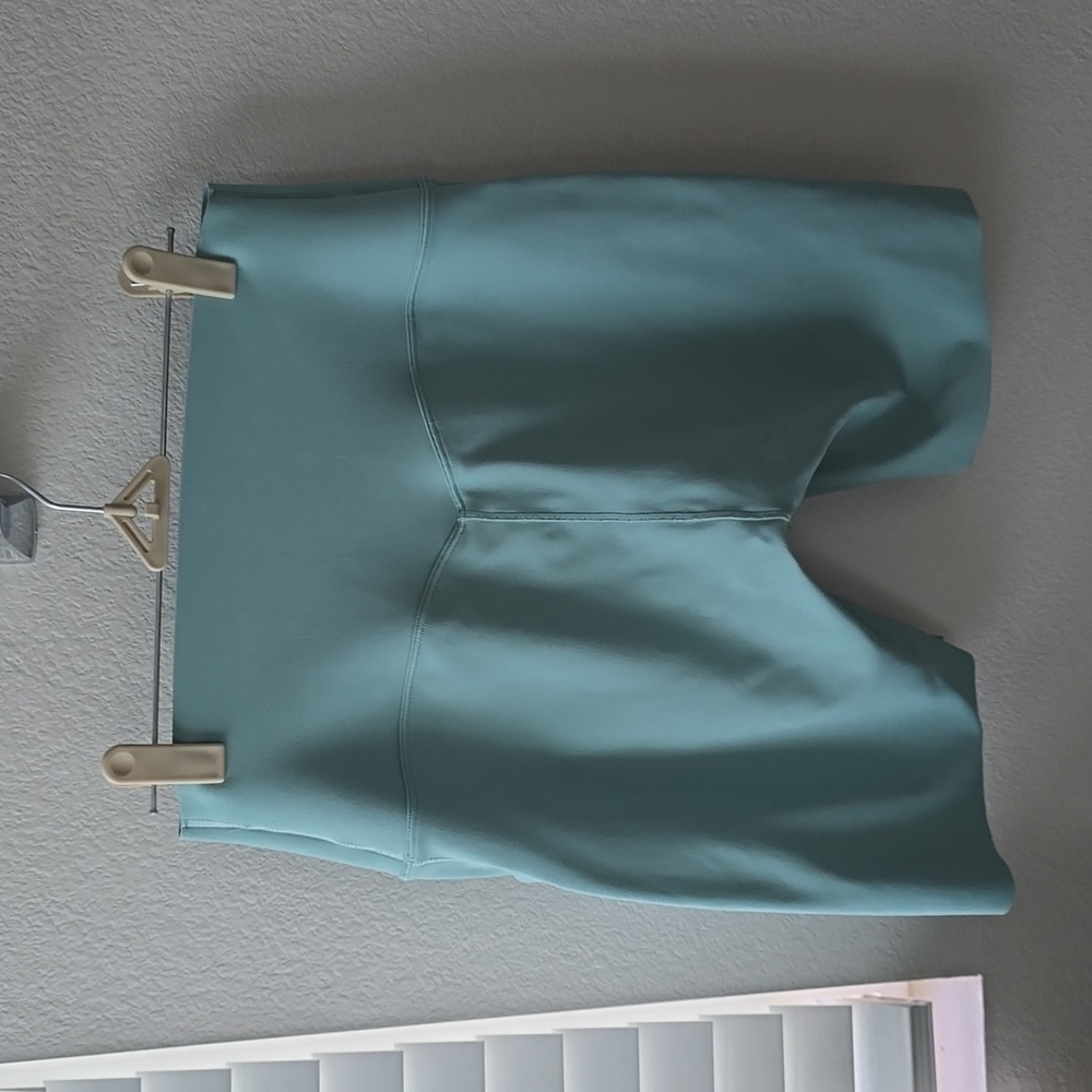 Nike Green Biker Shorts Size Large - Picture 3 of 5